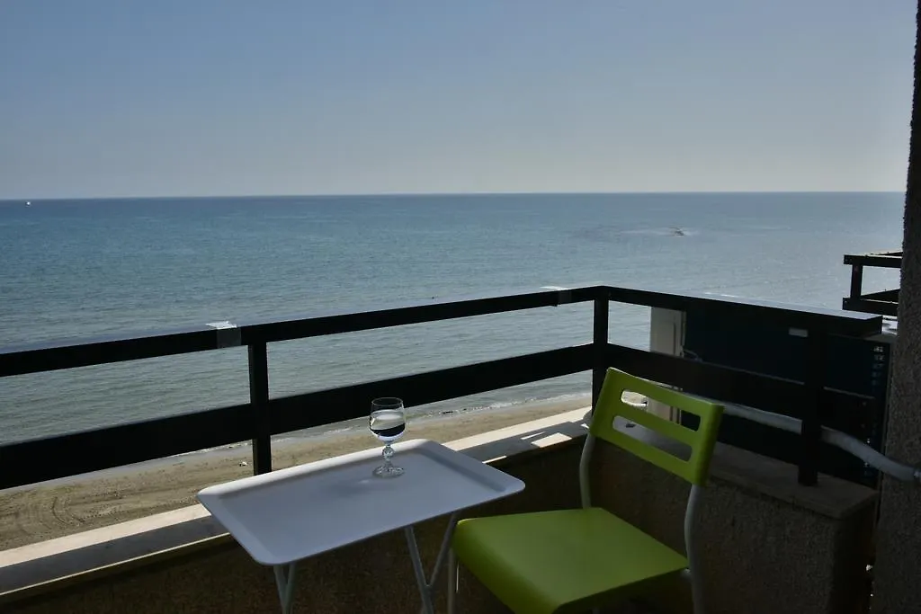 Stadem Studios Apartment Larnaca